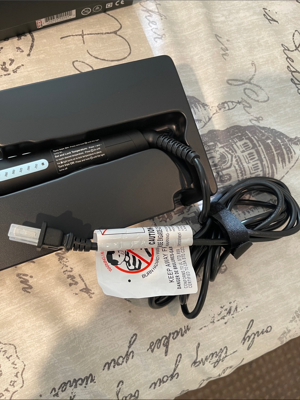 BIO IONIC Long Barrel Styler 1.5" Pro Curling Iron in Black - Picture 2 of 9